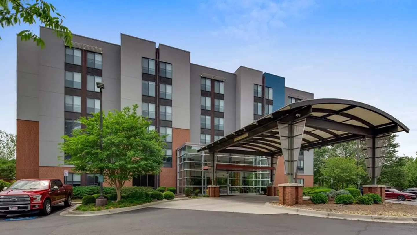 Best Western Plus Augusta North Inn & Suites EXTERIOR