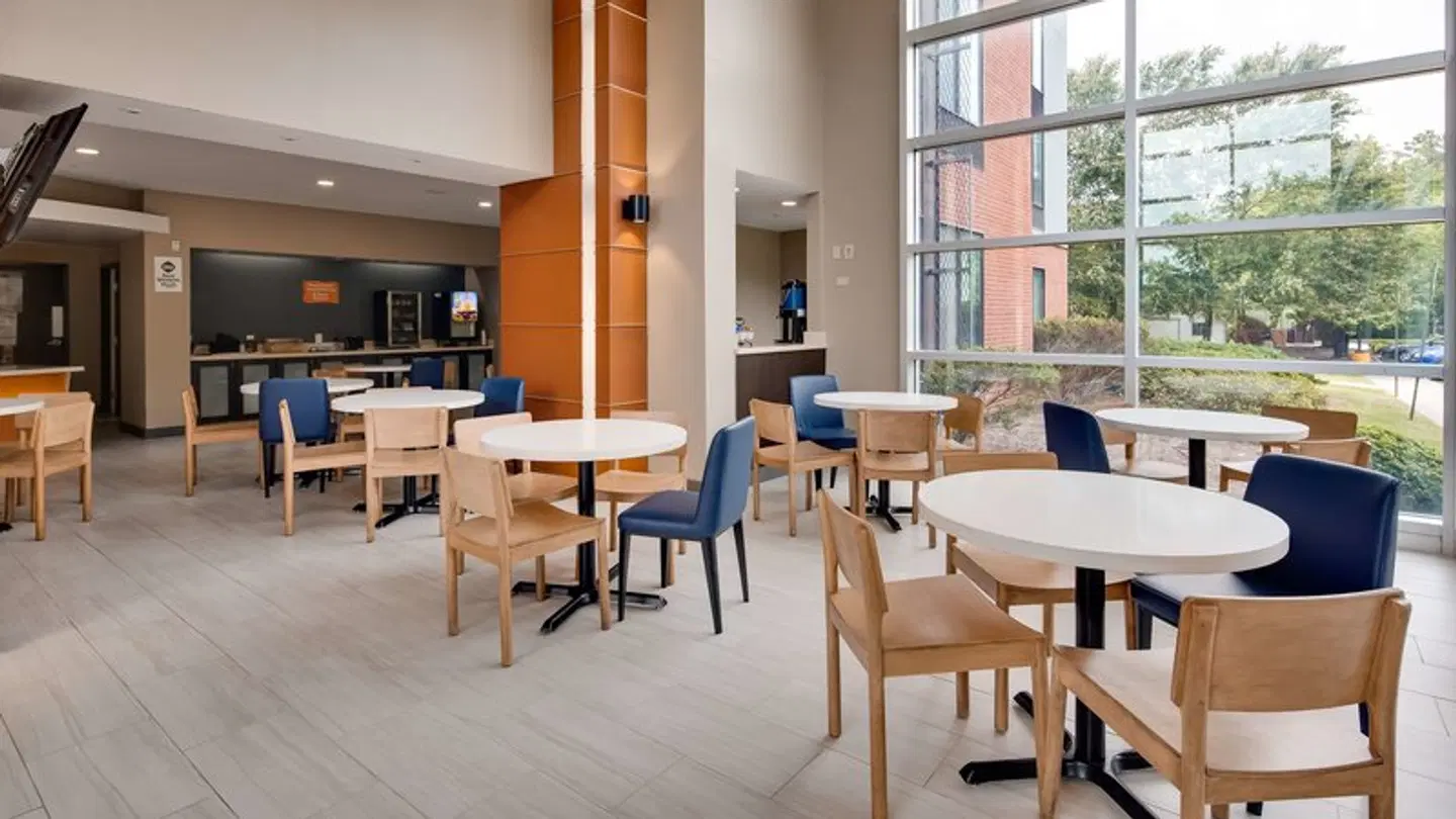 Best Western Plus Augusta North Inn & Suites Restaurant