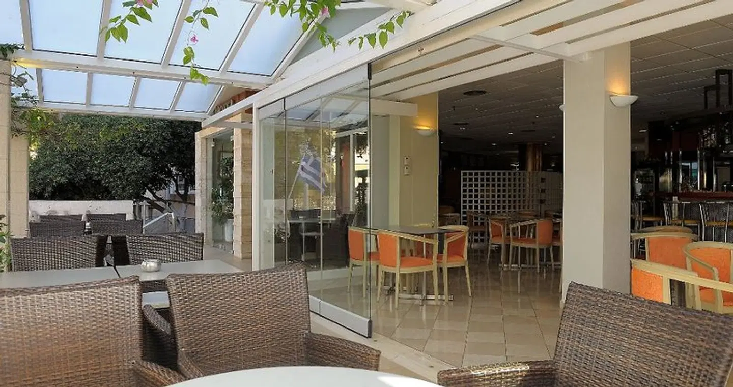 Arte Hotel Bar