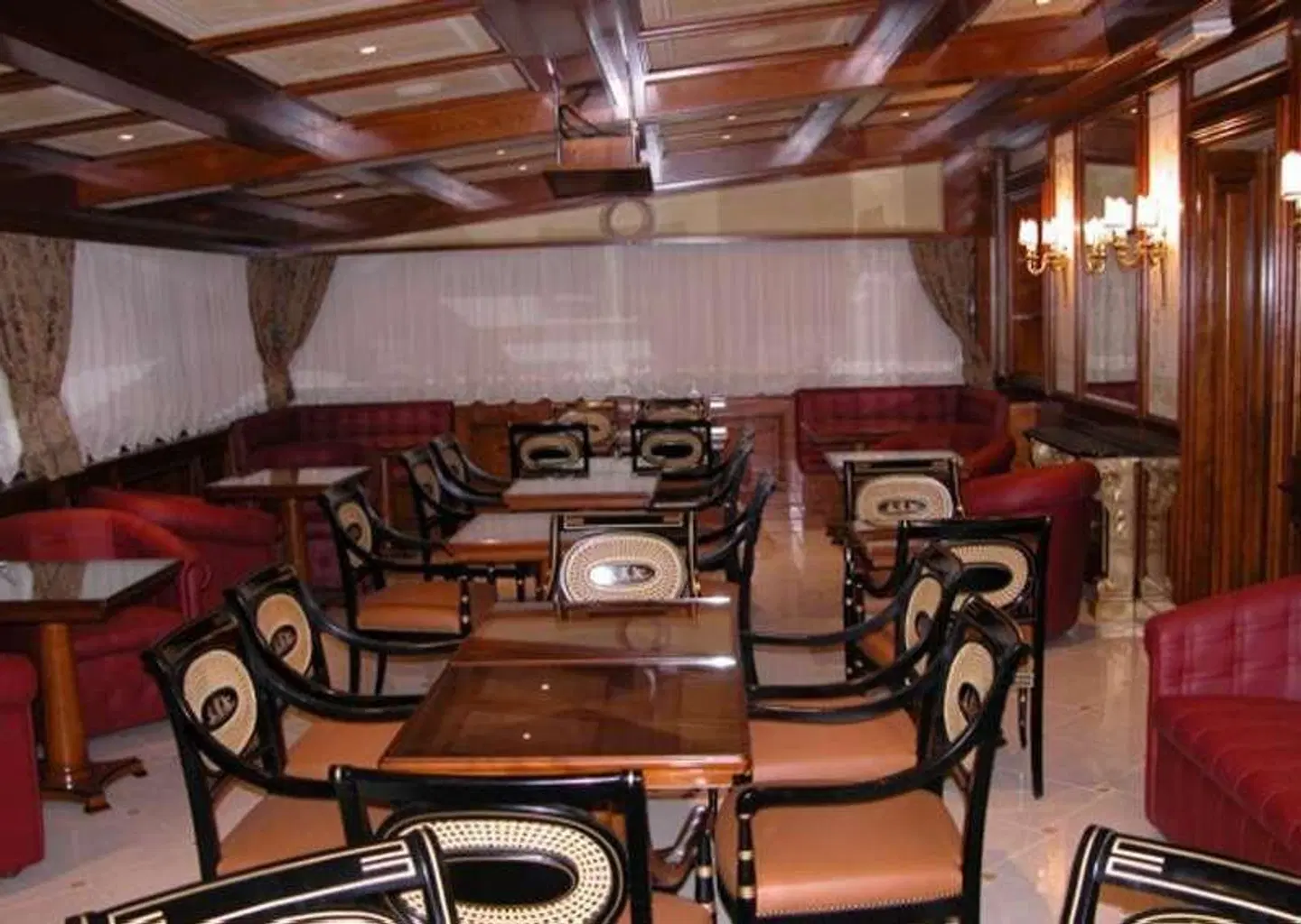 Hotel Champagne Palace SPORTS_AND_LEISURE