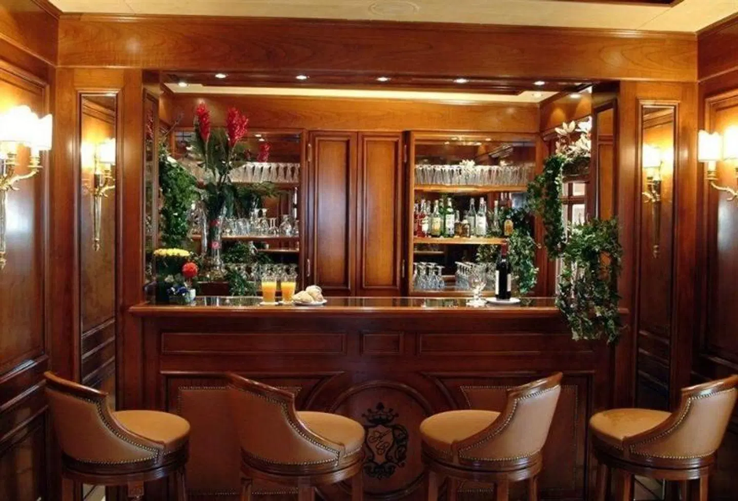 Hotel Champagne Palace Bar
