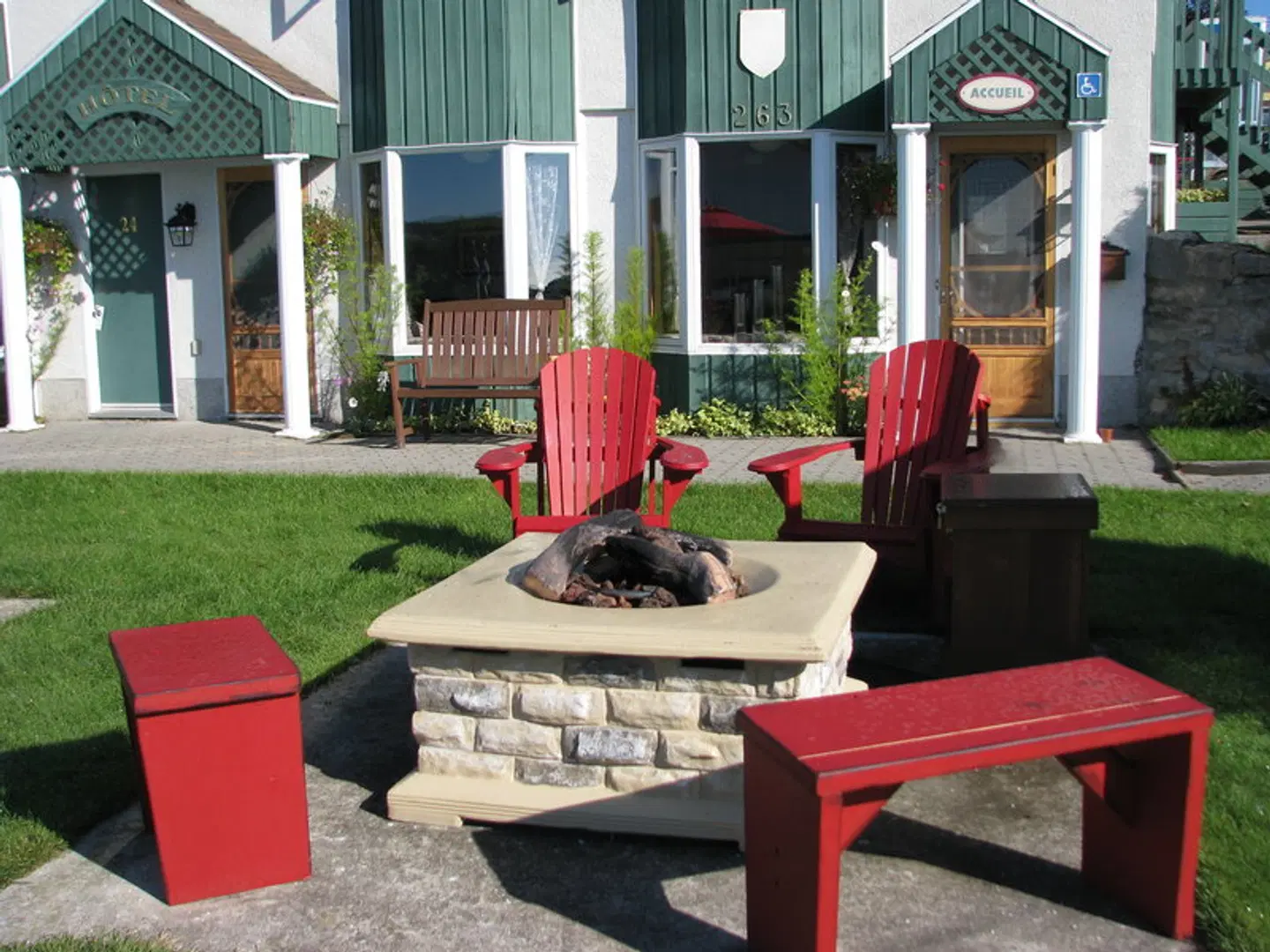 Le Pionnier Terrasse
