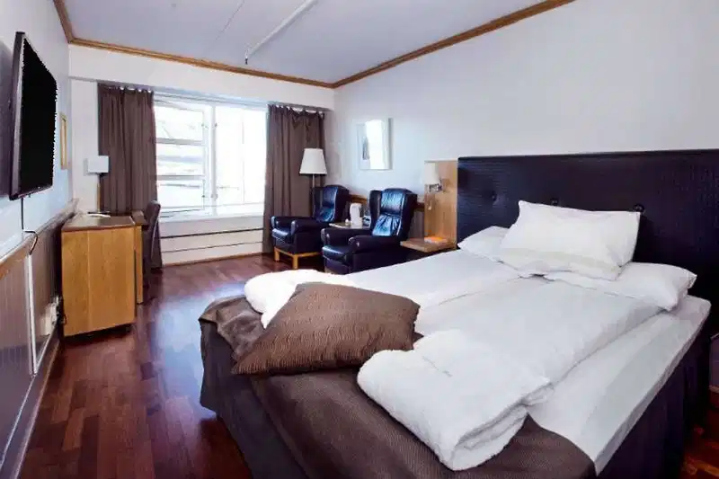 Home Hotel With – Hotelfoto
