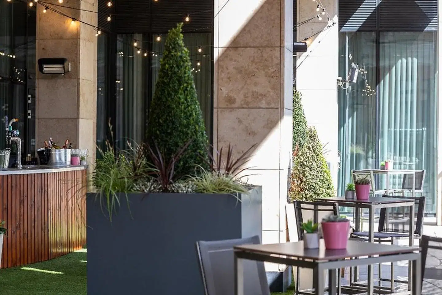 Holiday Inn Manchester - City Centre by IHG Terrasse