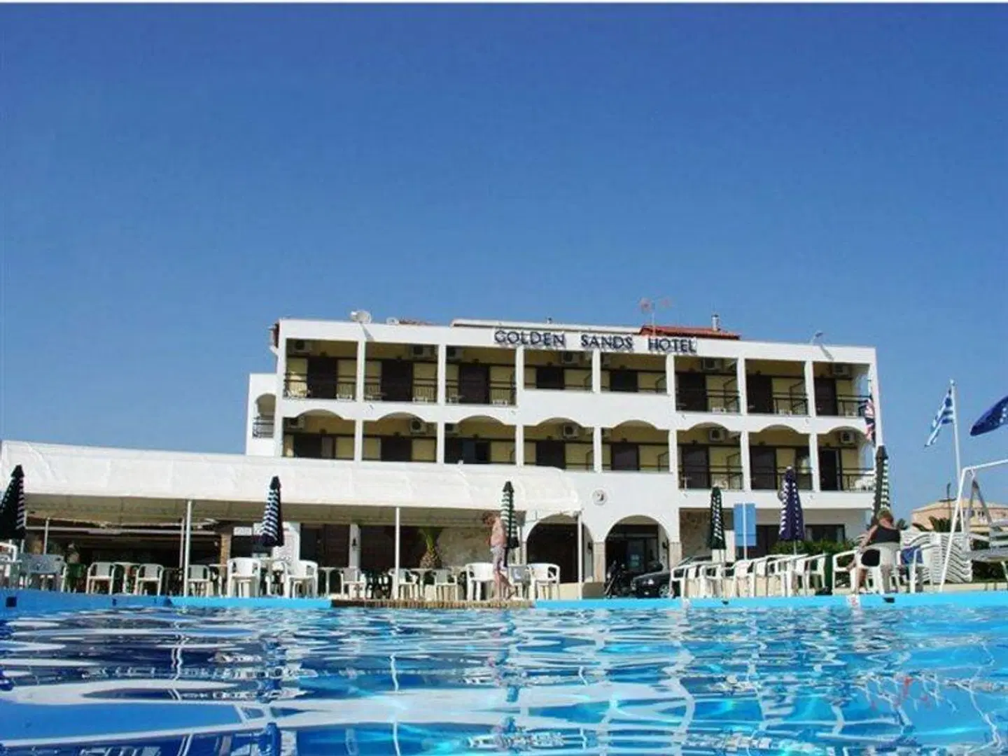 Golden Sands Hotel OUTDOOR_POOL