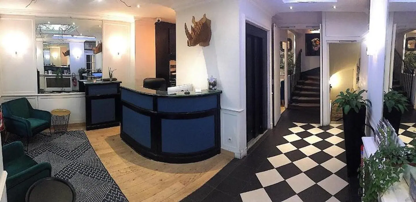 Etoile Trocadero LOUNGE_LOBBY