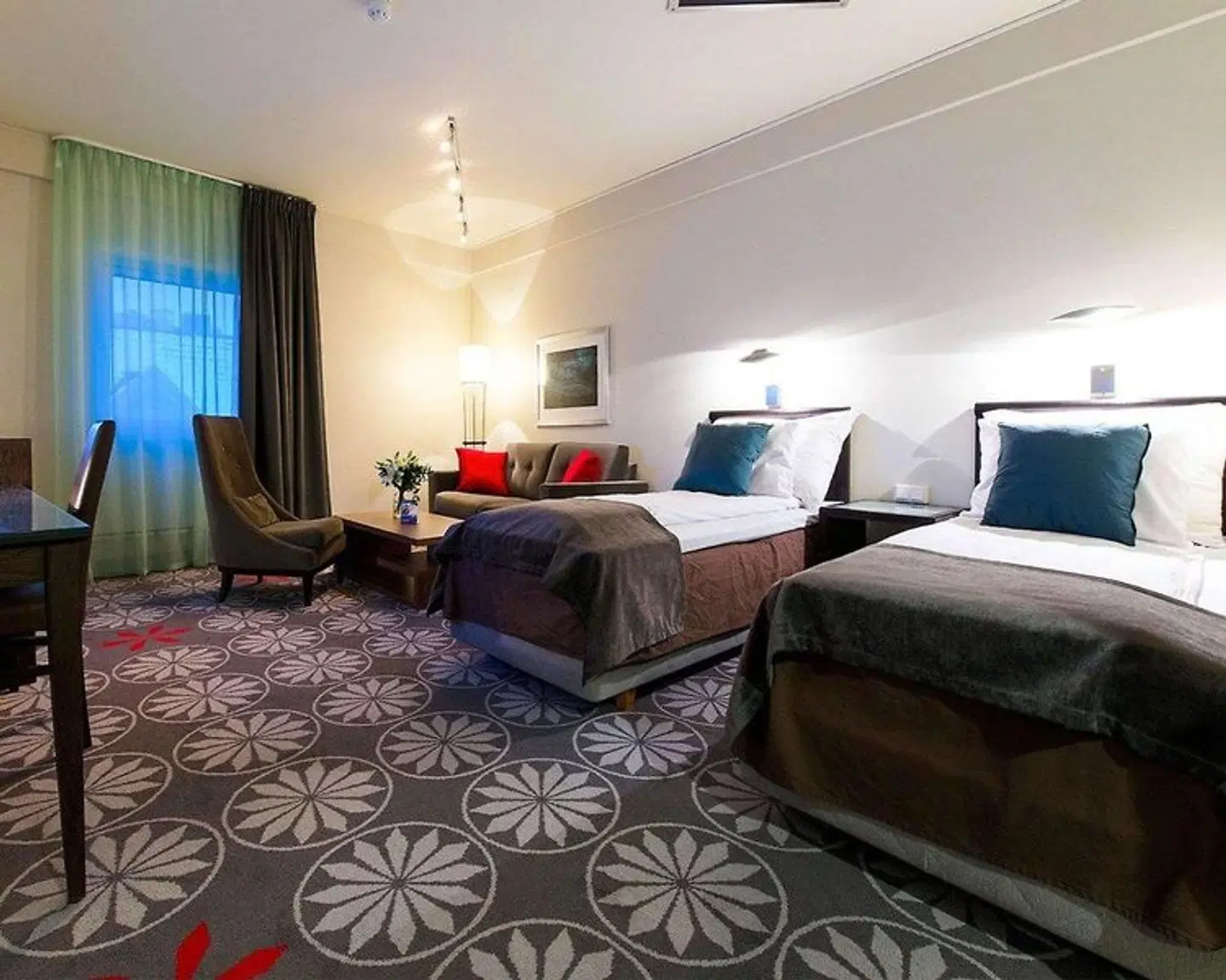 Home Hotel Aurora by Strawberry ROOM_EXAMPLE