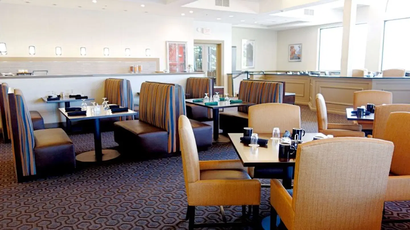 DoubleTree by Hilton, Leominster Bar