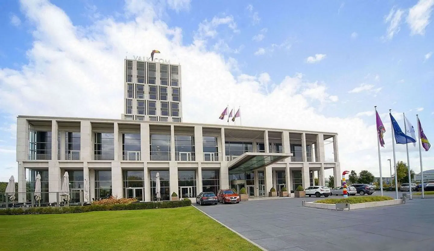 Van der Valk Hotel Düsseldorf EXTERIOR