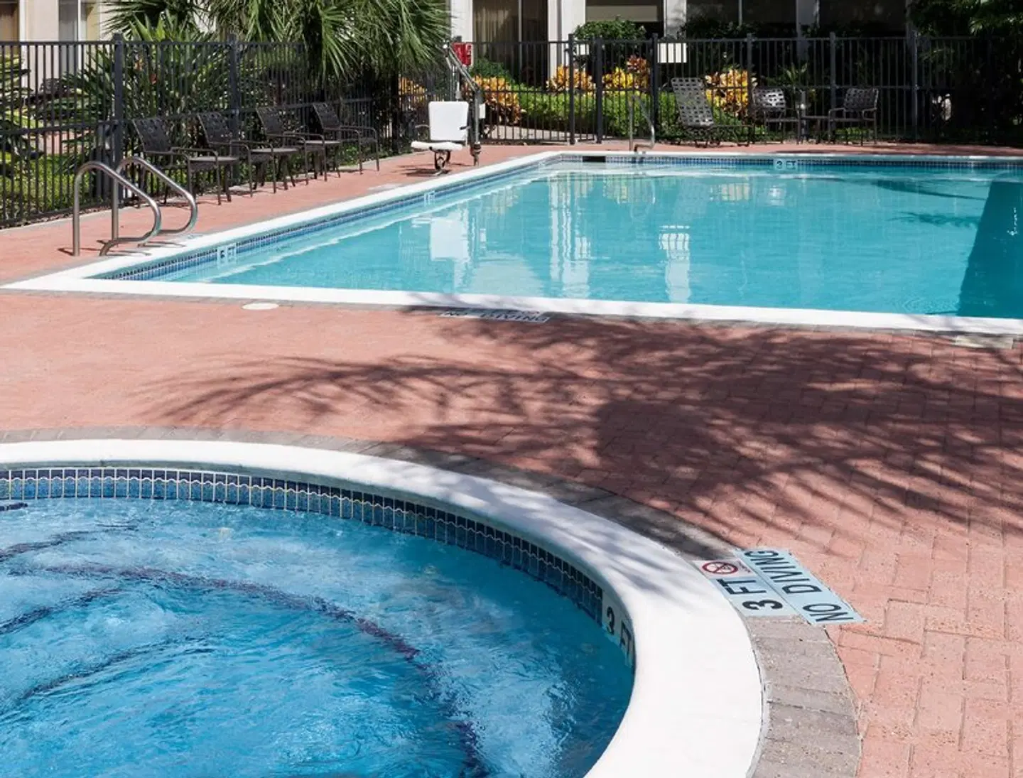 Hilton Garden Inn McAllen OUTDOOR_POOL