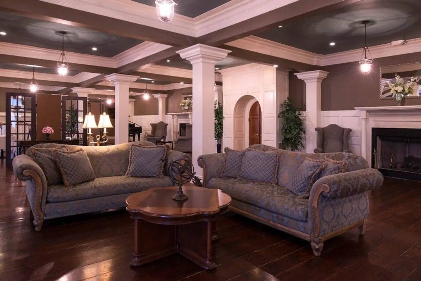 Niagara Crossing Hotel & SPA LOUNGE_LOBBY