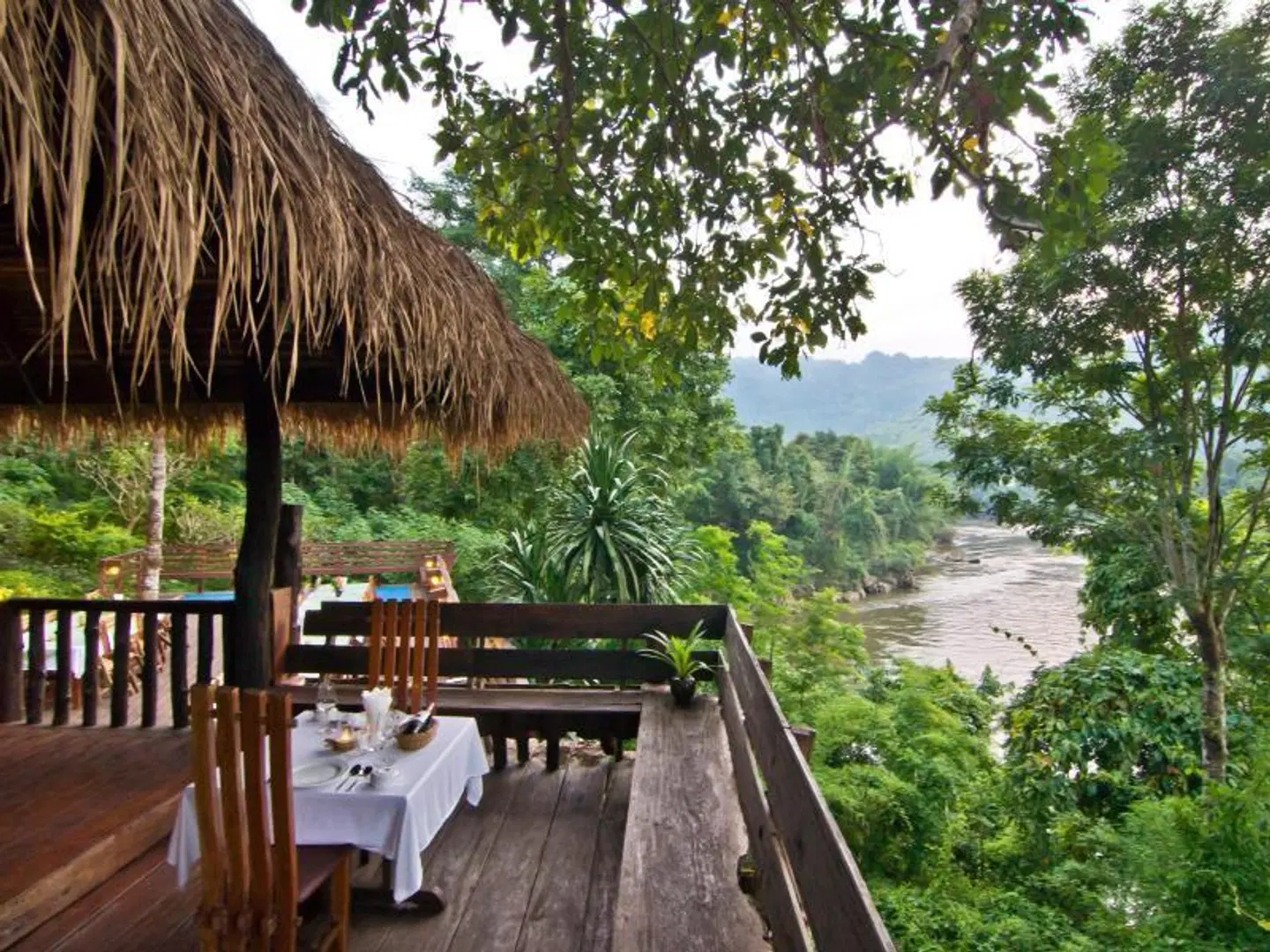 Home Phutoey River Kwai Resort Terrasse