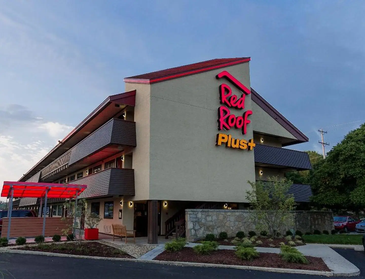 Red Roof PLUS+ Columbus - The Ohio State University EXTERIOR