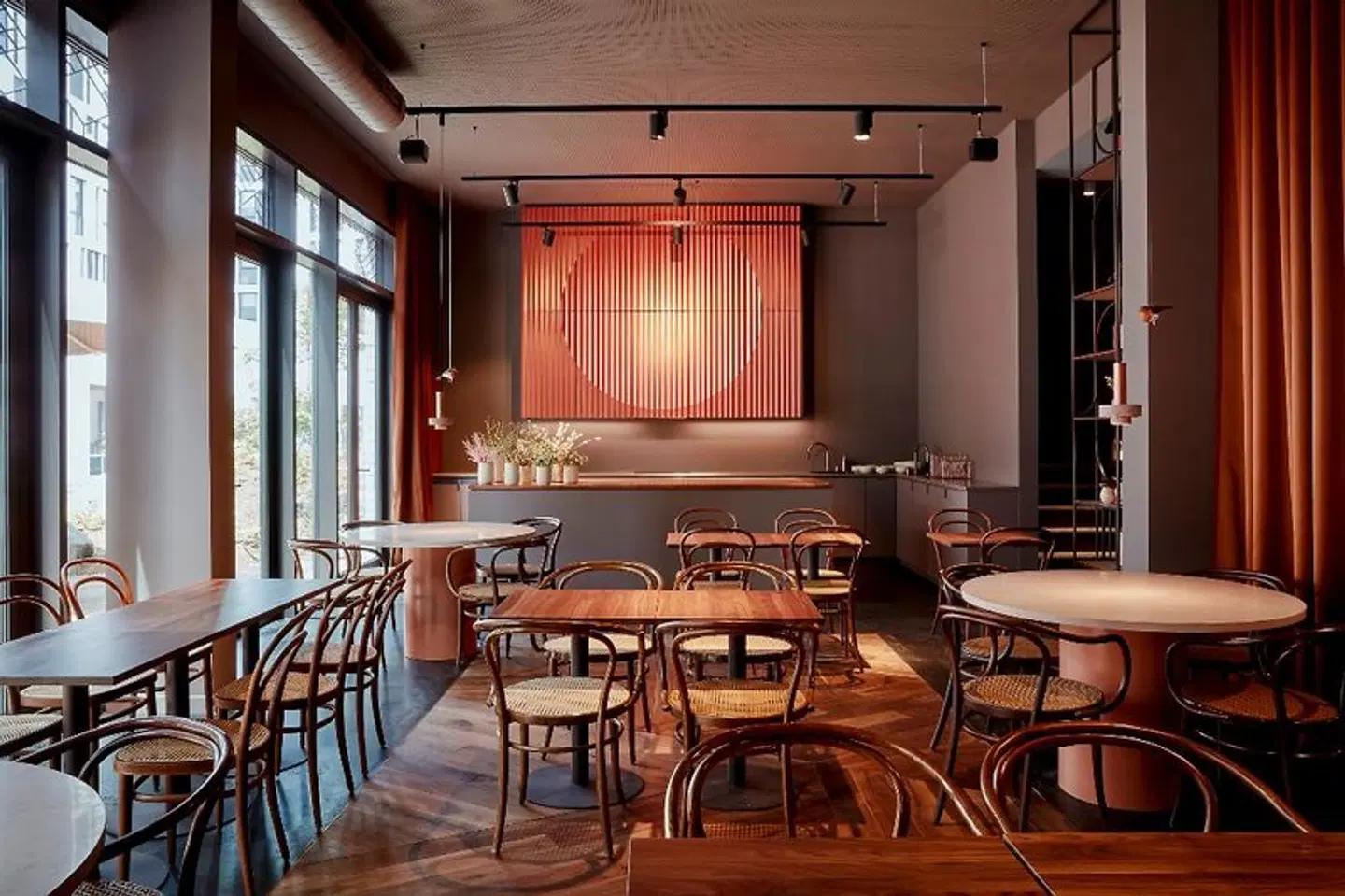 Lindley Lindenberg Restaurant