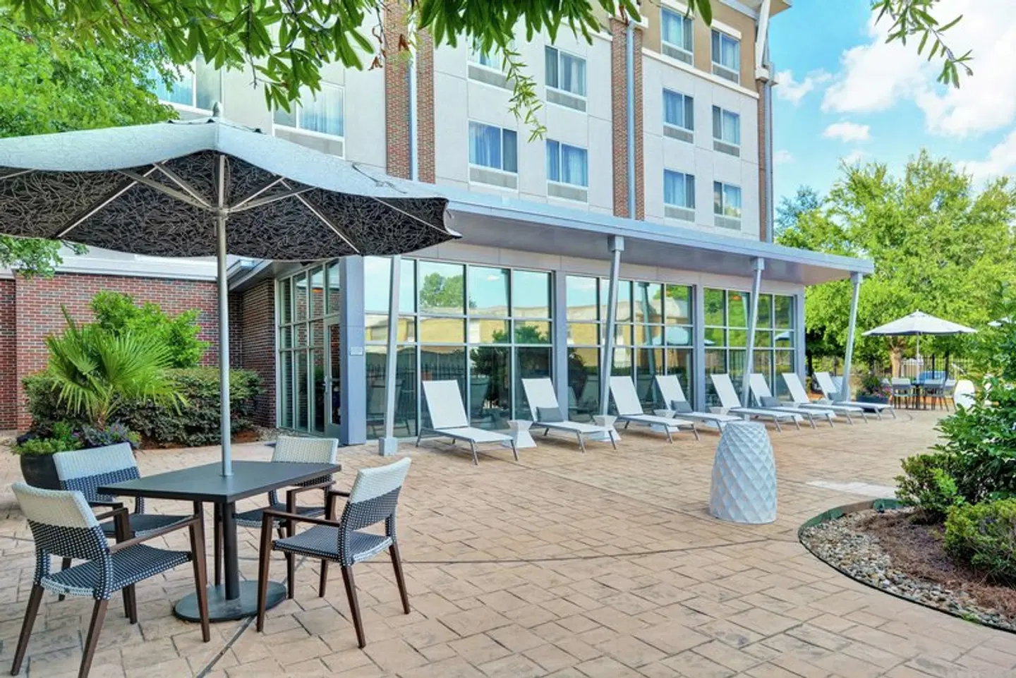 DoubleTree by Hilton Baton Rouge Terrasse