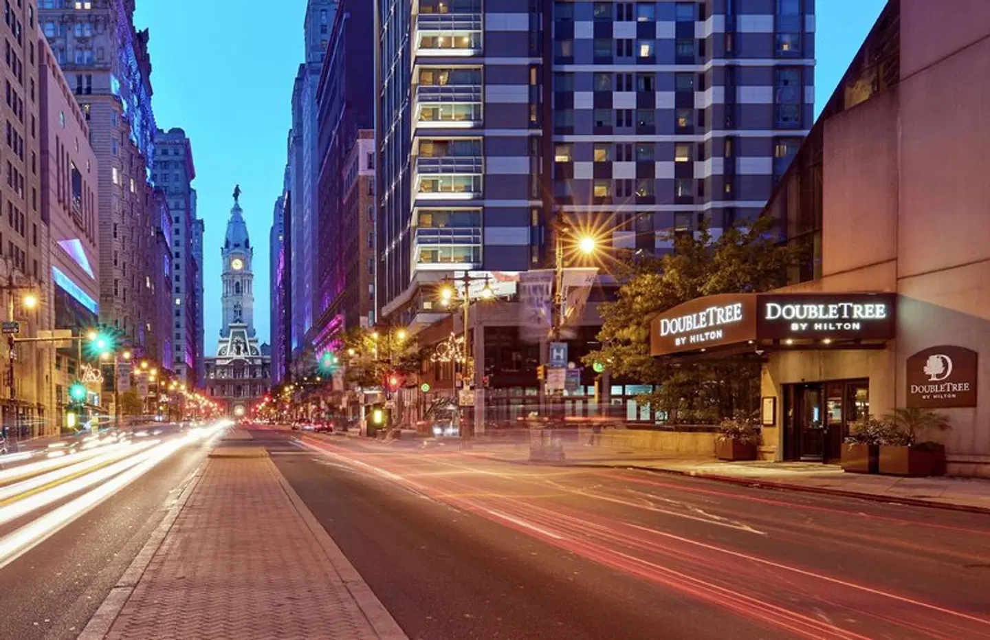 DoubleTree by Hilton Philadelphia City Center EXTERIOR
