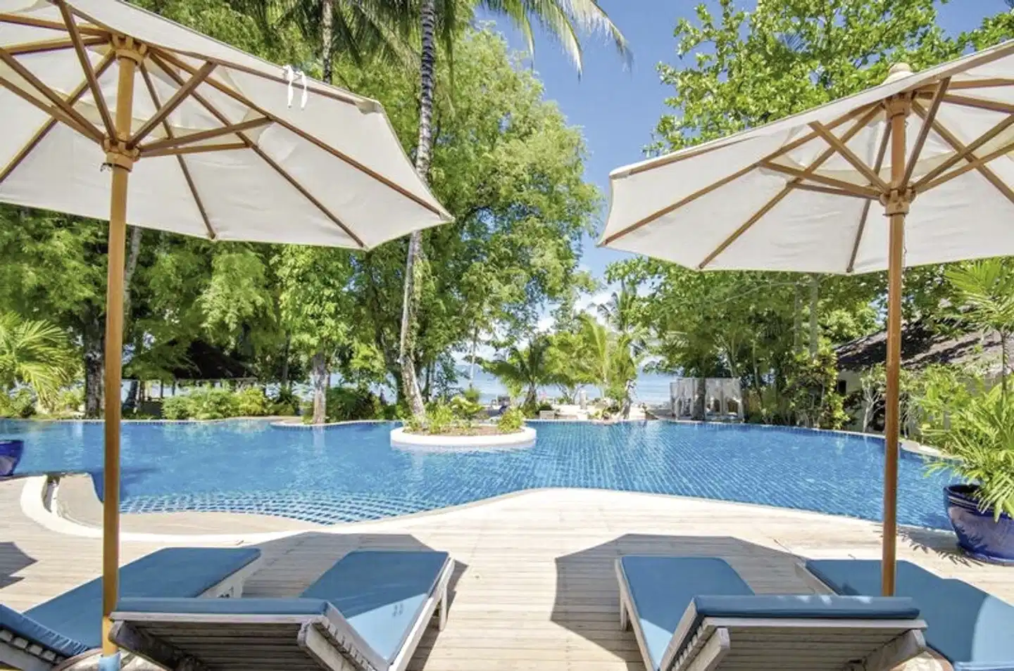 Paradise Koh Yao Pool