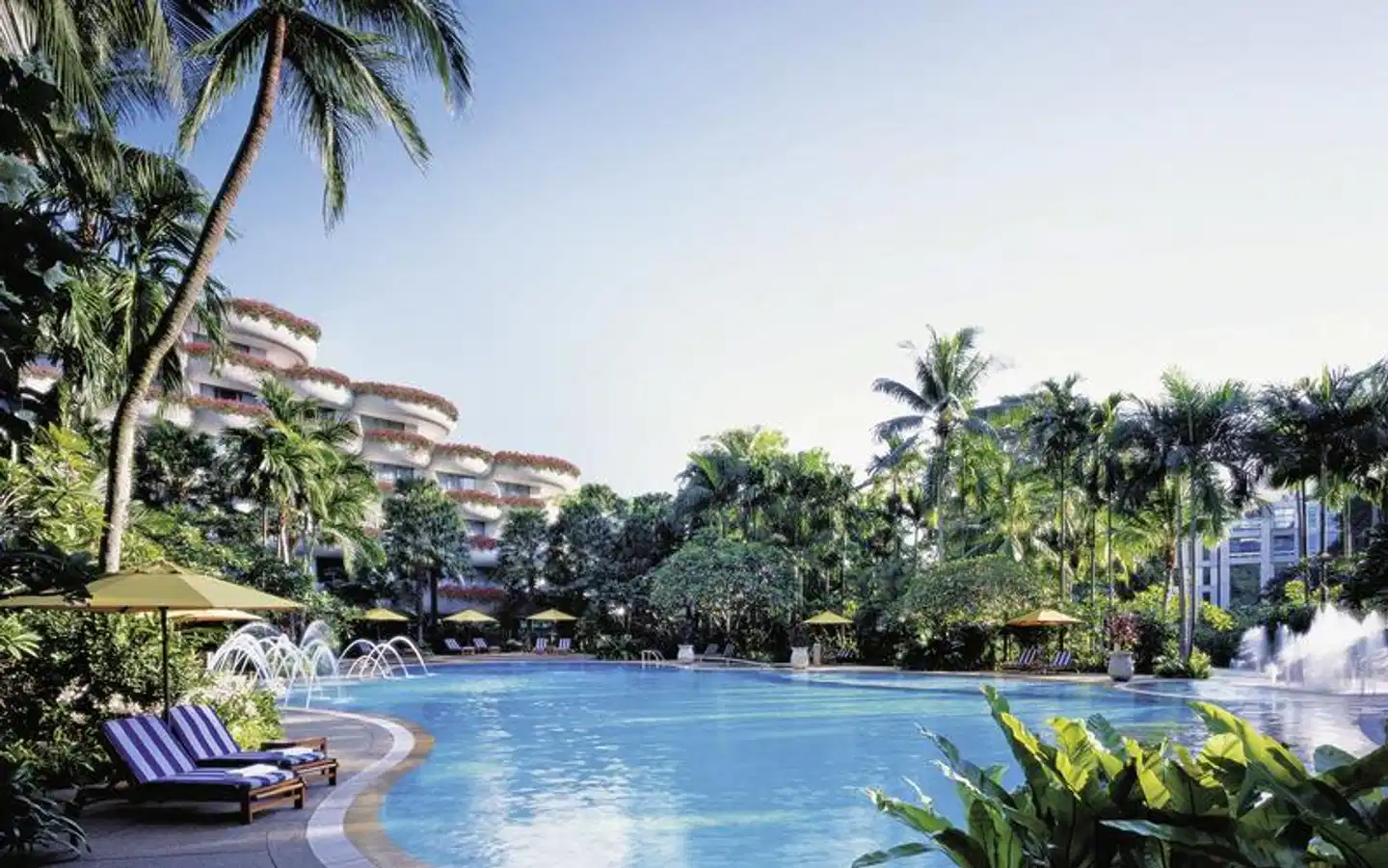 Shangri-La Singapore Pool