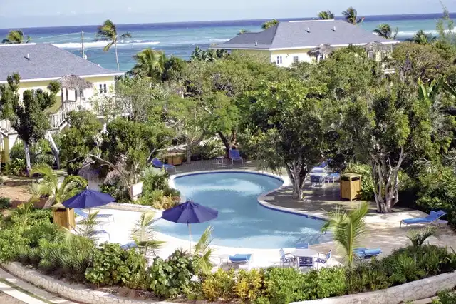 Pineapple Fields Pool