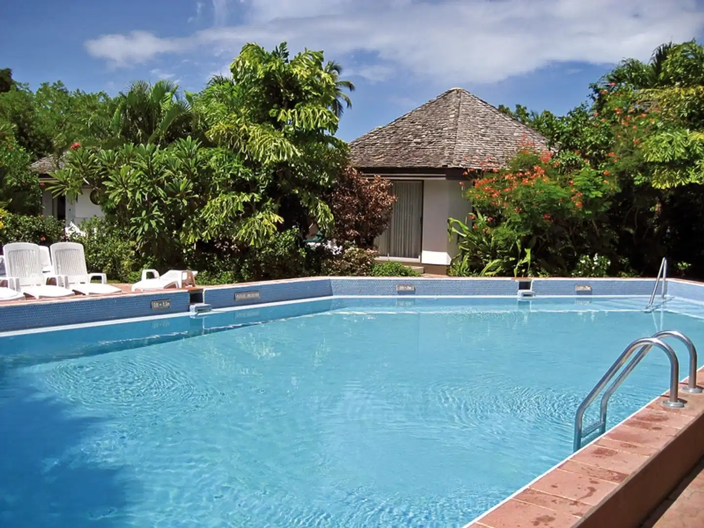Kariwak Village Pool