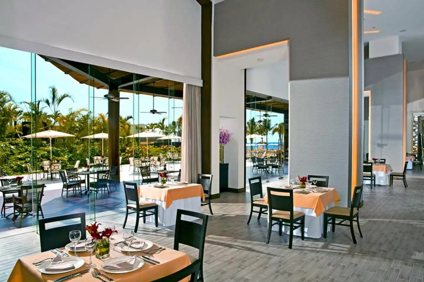 Dreams Vallarta Bay Resort & Spa Restaurant