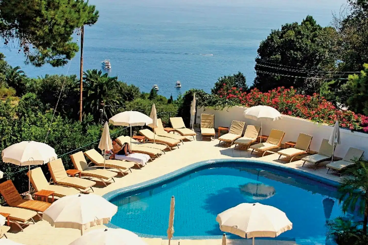 Della Piccola Marina Pool