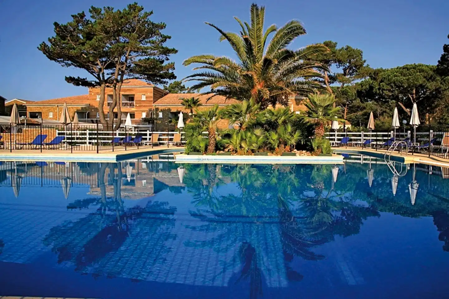 La Lagune Pool