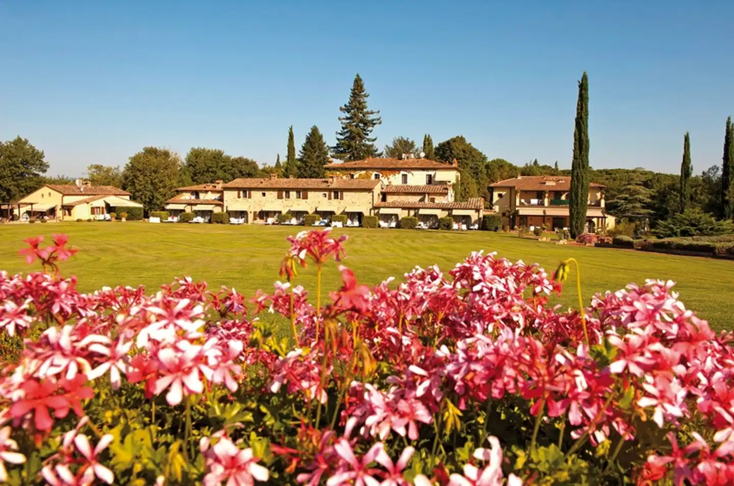 Borgo San Luigi Aussenansicht