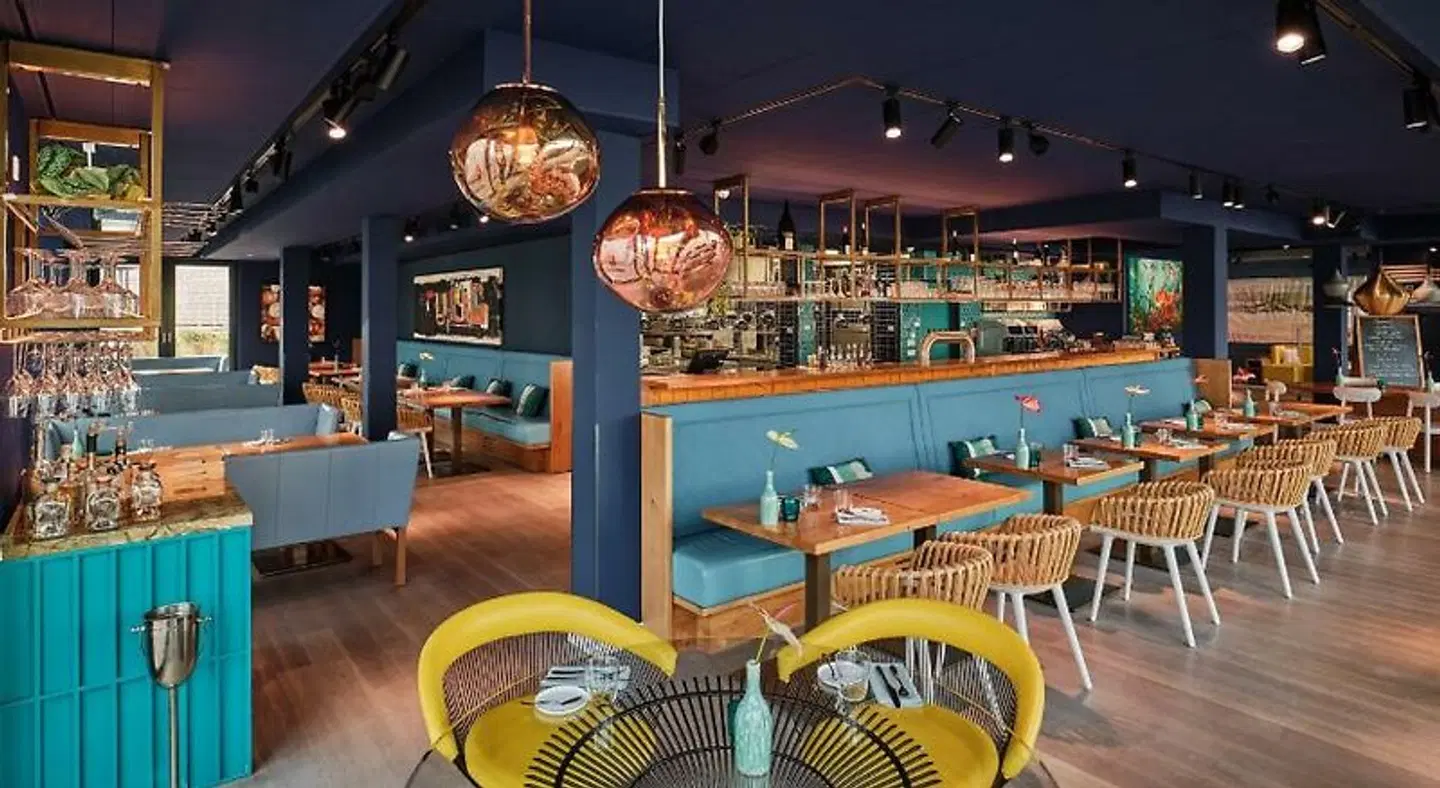 New Wave Bar
