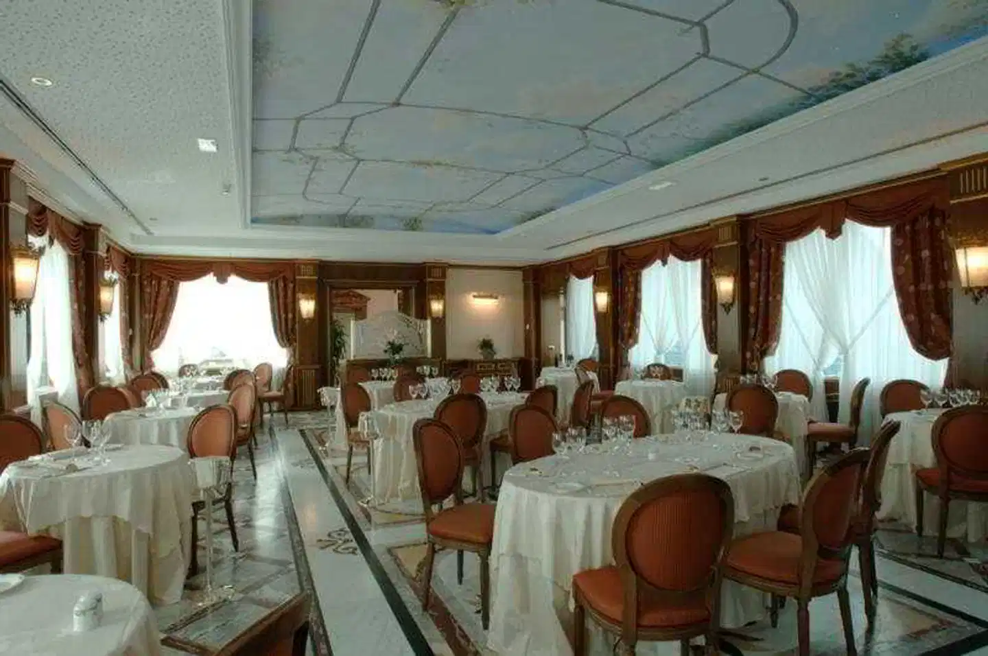 Andreola Central Hotel Restaurant