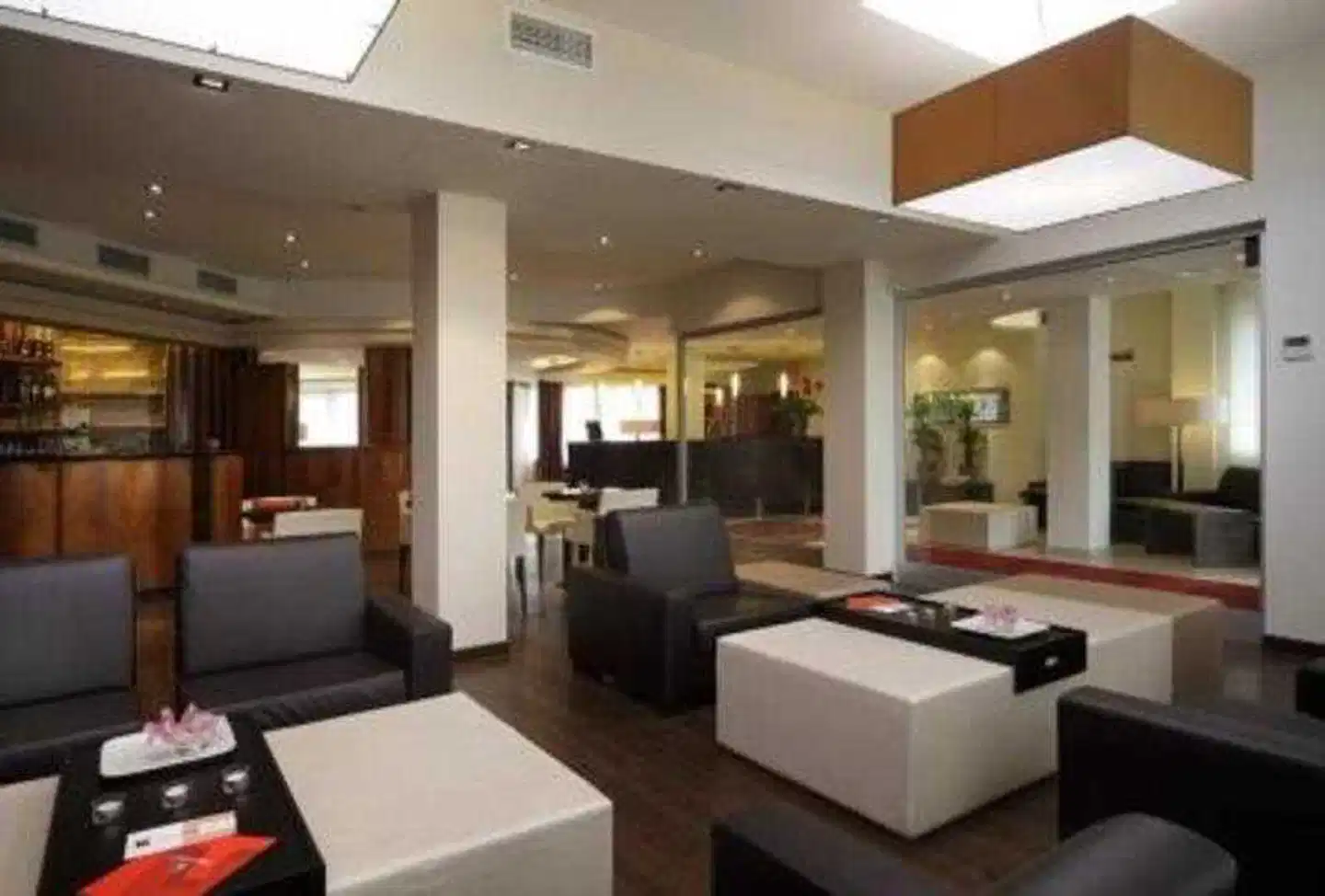 Smart Hotel Holiday Lobby