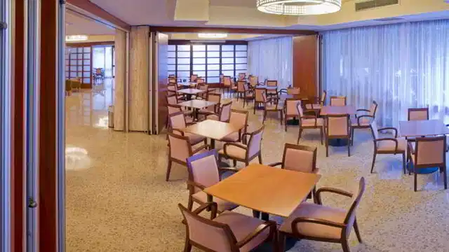GHT Oasis Park & Spa Bar