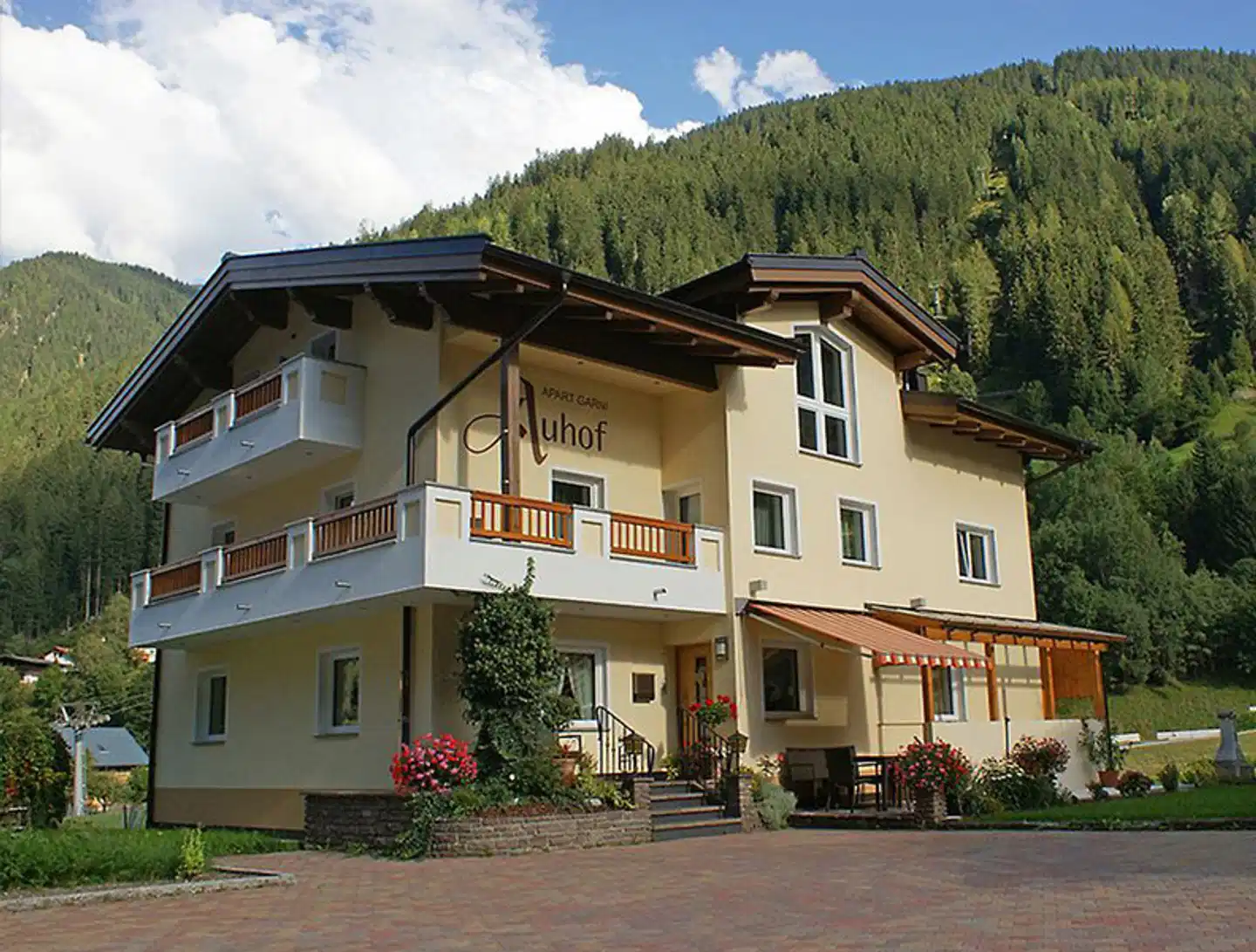 Auhof Aussenansicht