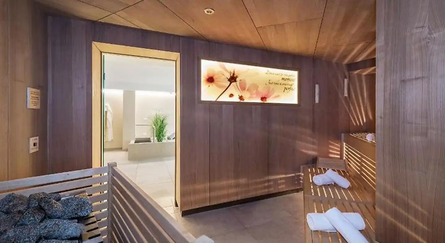 Baumgartner's Blumenhotel Lobby