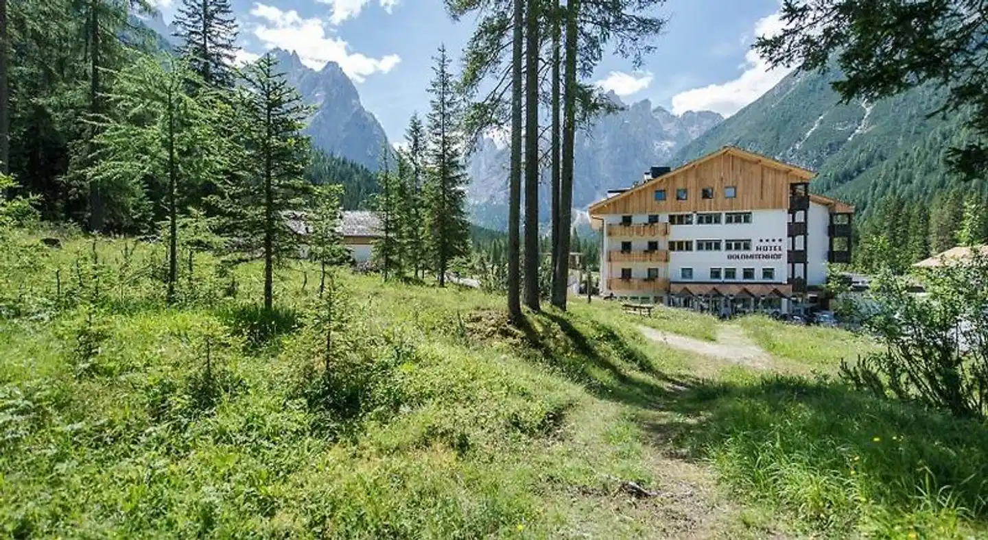 Dolomitenhof & Chalet Alte Post Aussenansicht