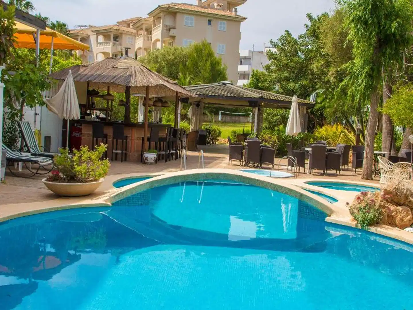 Universal Apartamentos Laguna Garden Pool