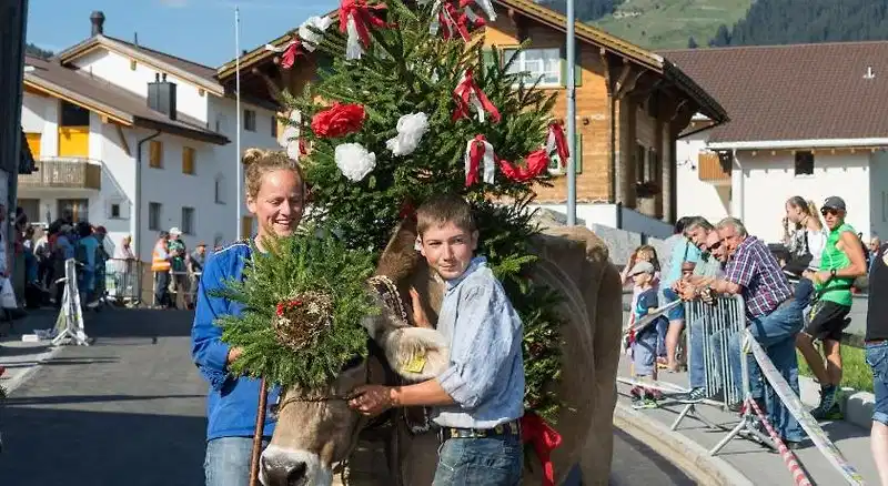 Pradas Resort Brigels – Hotelfoto
