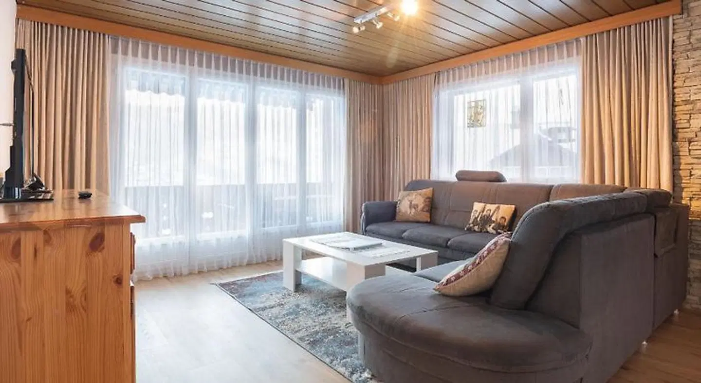 Jungfrau Lodge ROOM_EXAMPLE