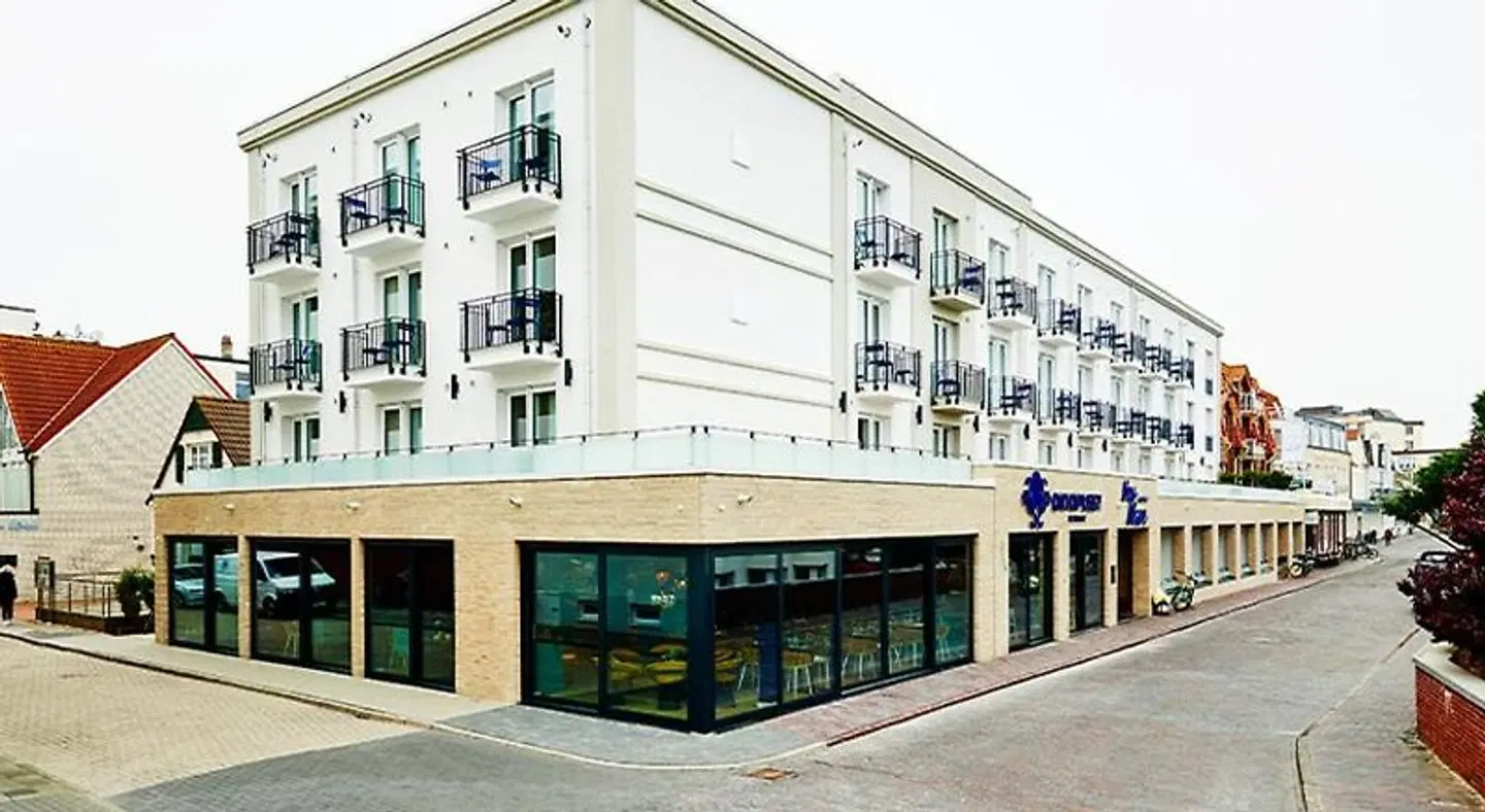 New Wave EXTERIOR