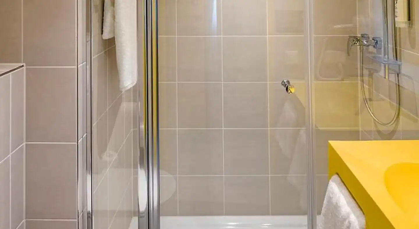prizeotel Munster-City Badezimmer