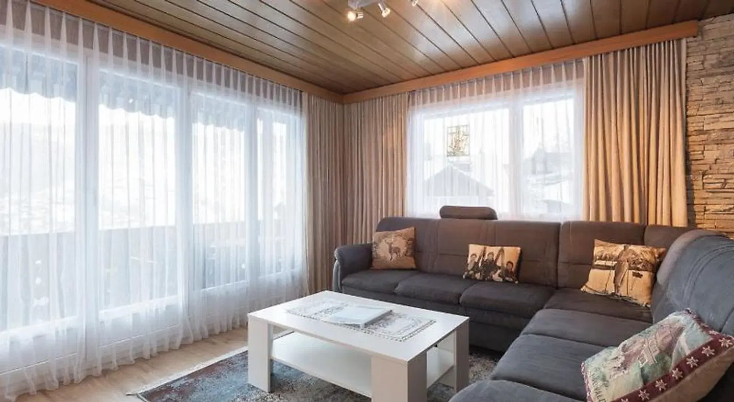 Jungfrau Lodge ROOM_EXAMPLE