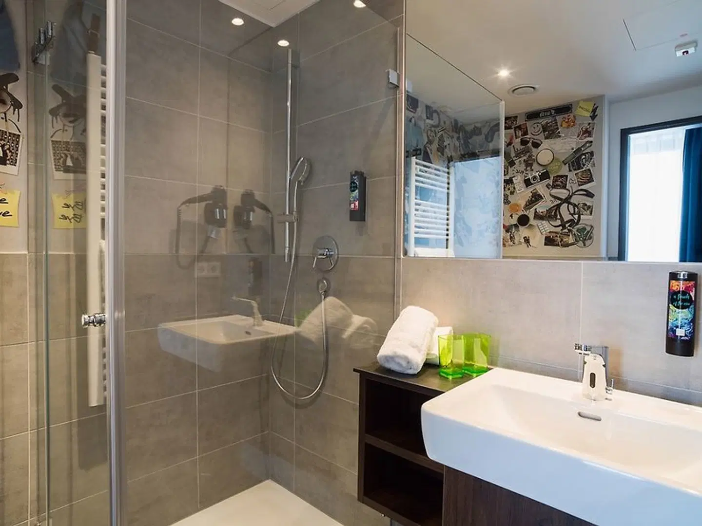 Holiday Inn - the niu, Saddle Fürth Badezimmer