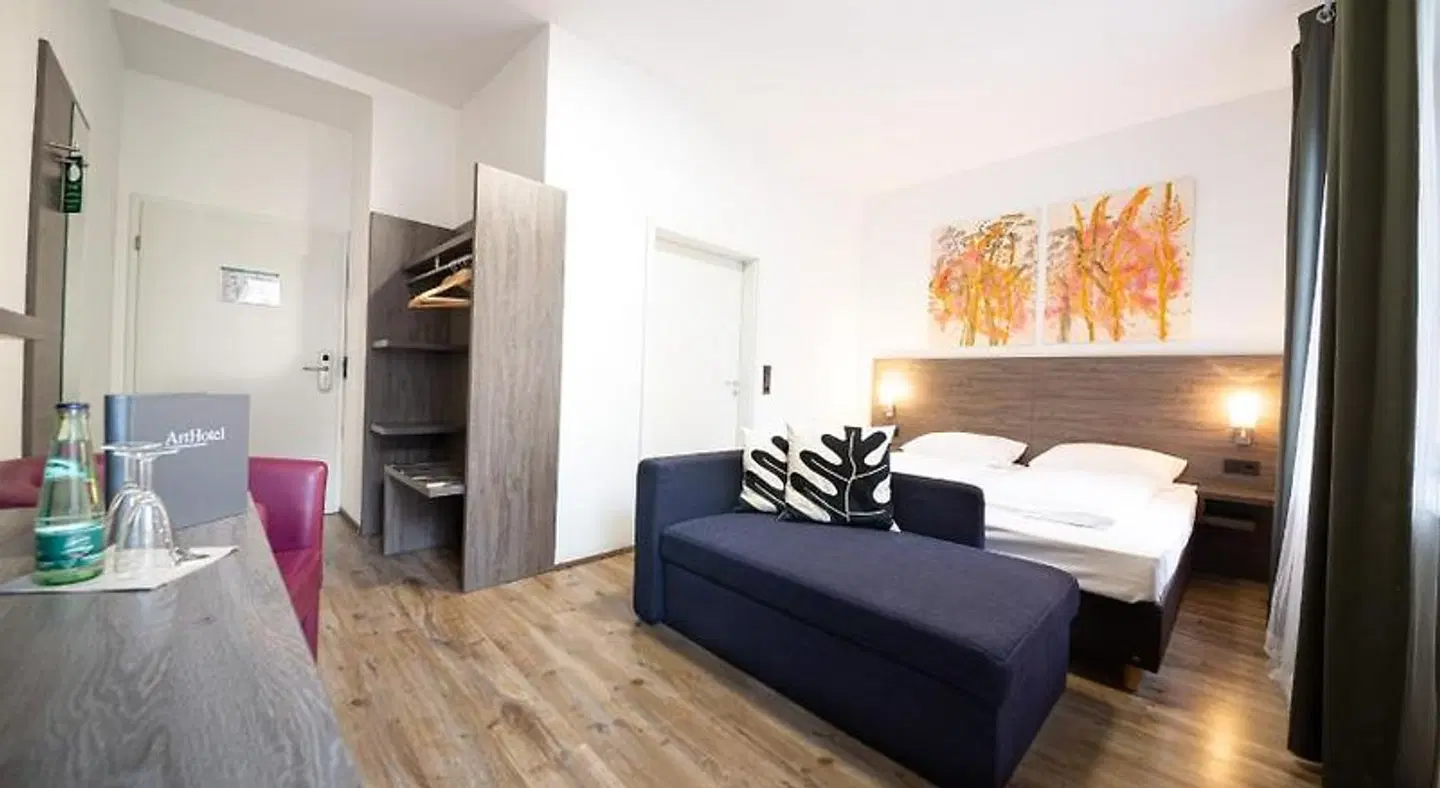 Arthotel City ROOM_EXAMPLE
