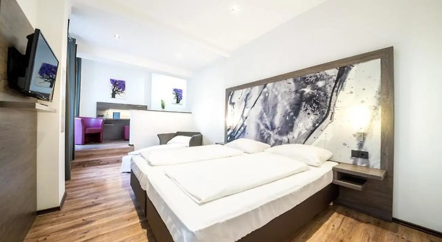 Arthotel City ROOM_EXAMPLE