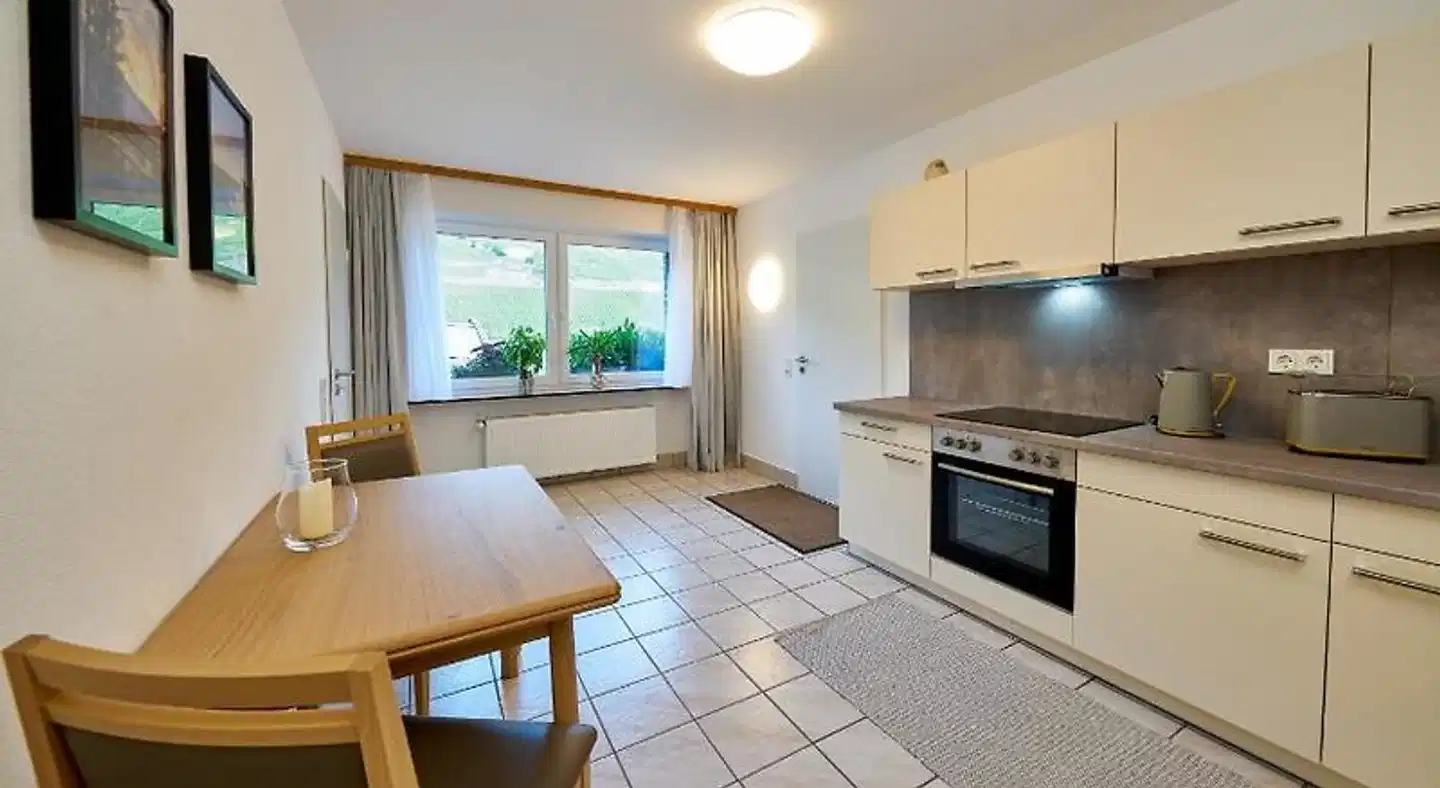 Moselhotel Sonnenuhr Wohnbeispiel