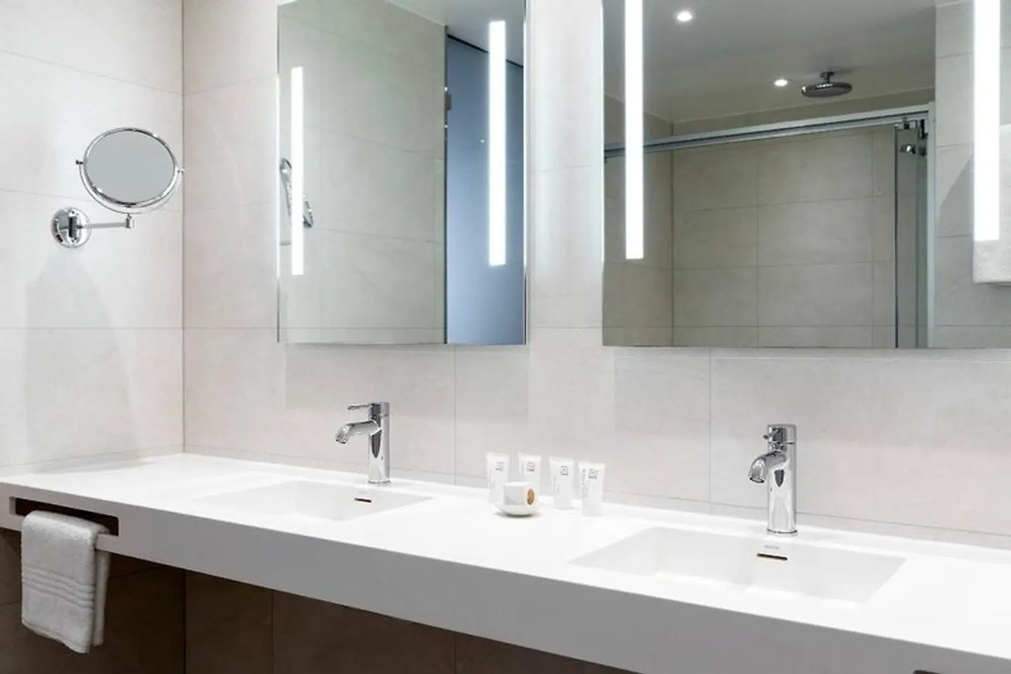 AC Hotel by Marriott Riga Badezimmer