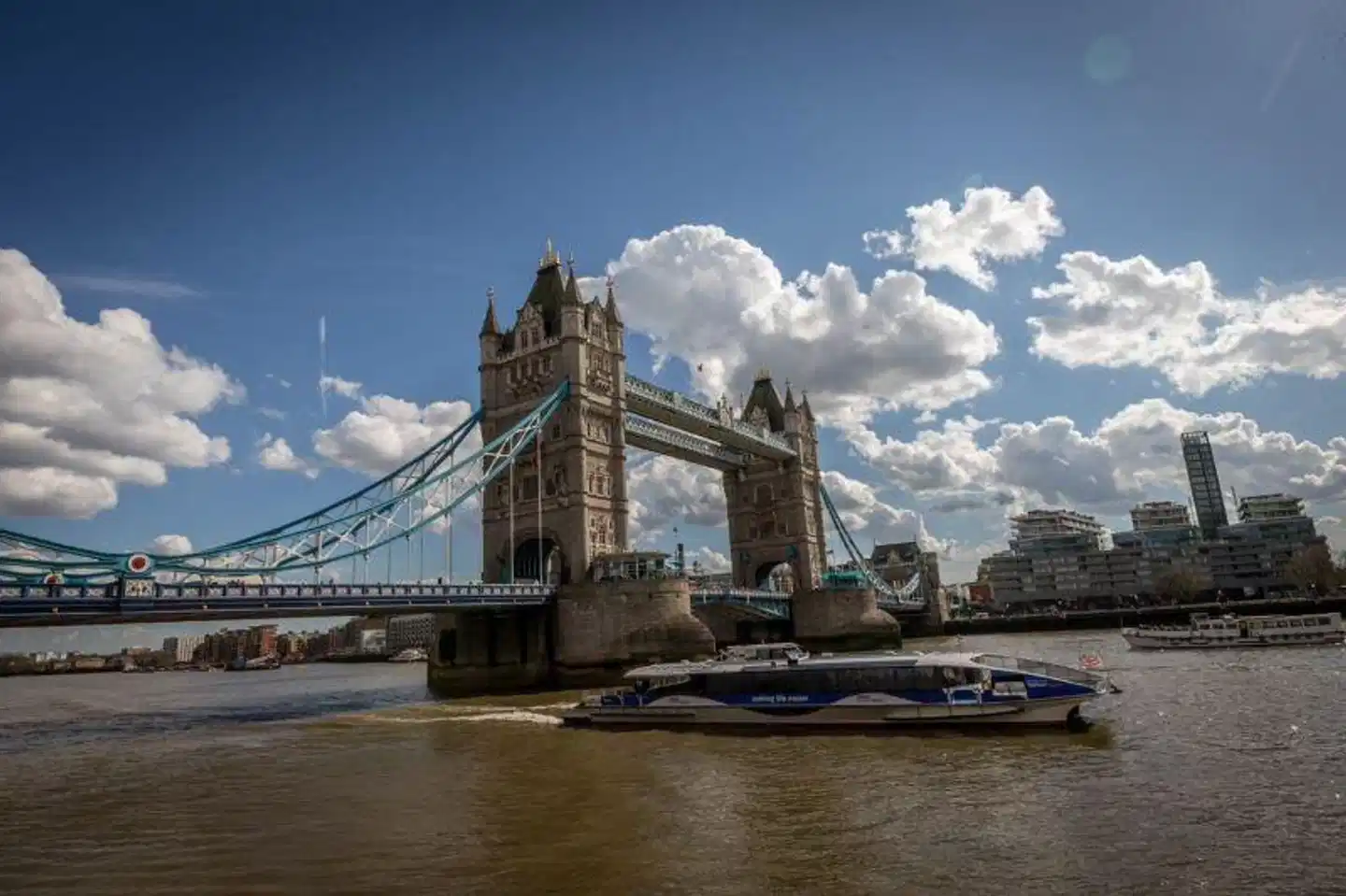 Maldron Hotel Finsbury Park, London Aussenansicht