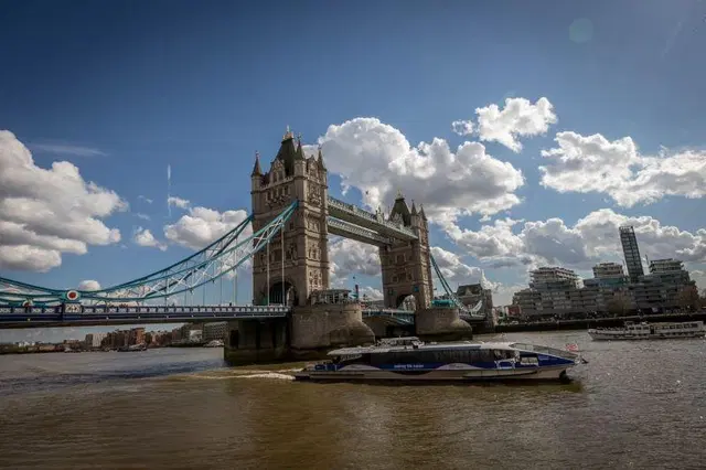 Maldron Hotel Finsbury Park, London EXTERIOR