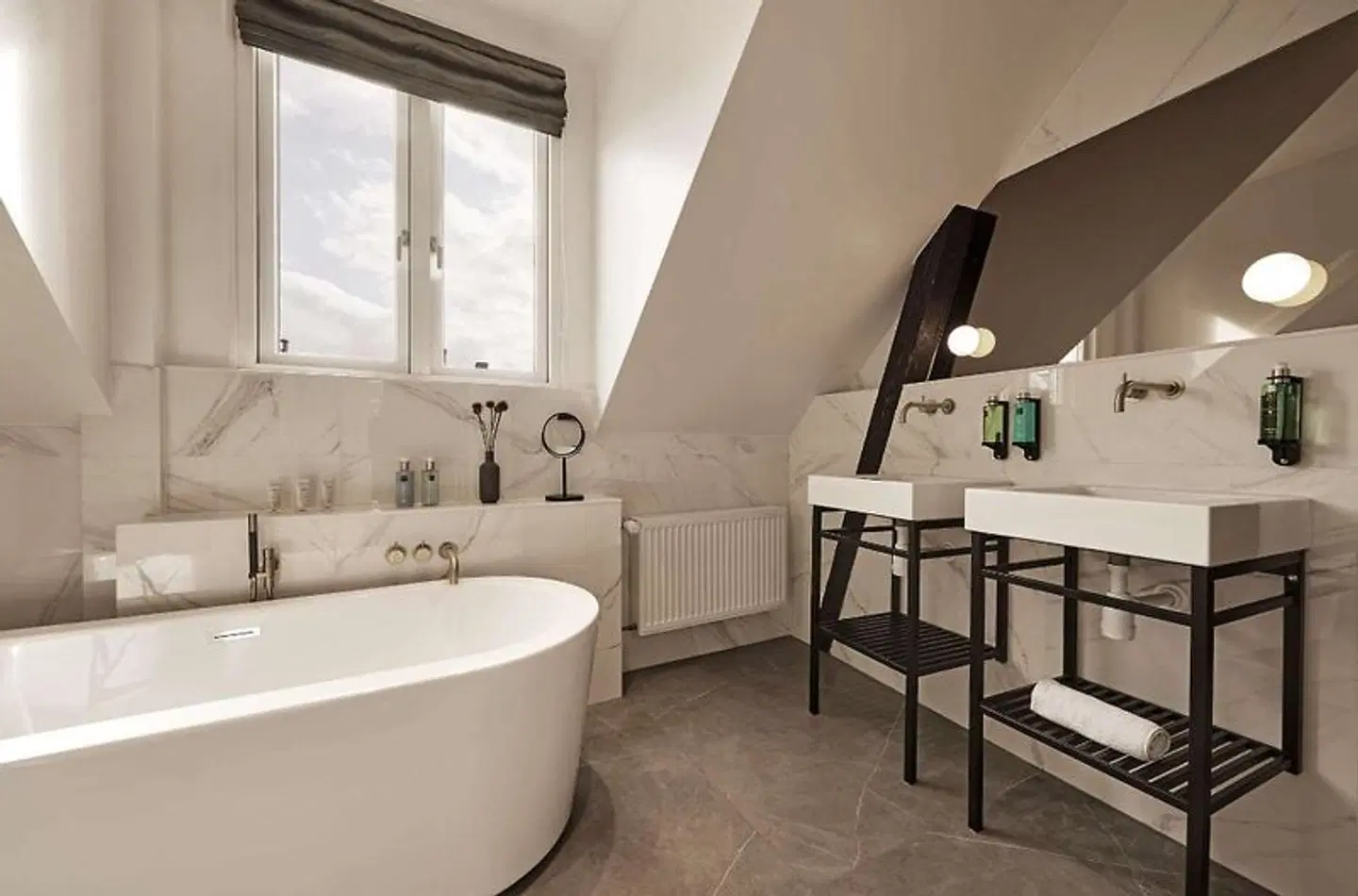 Ascot Hotel Badezimmer