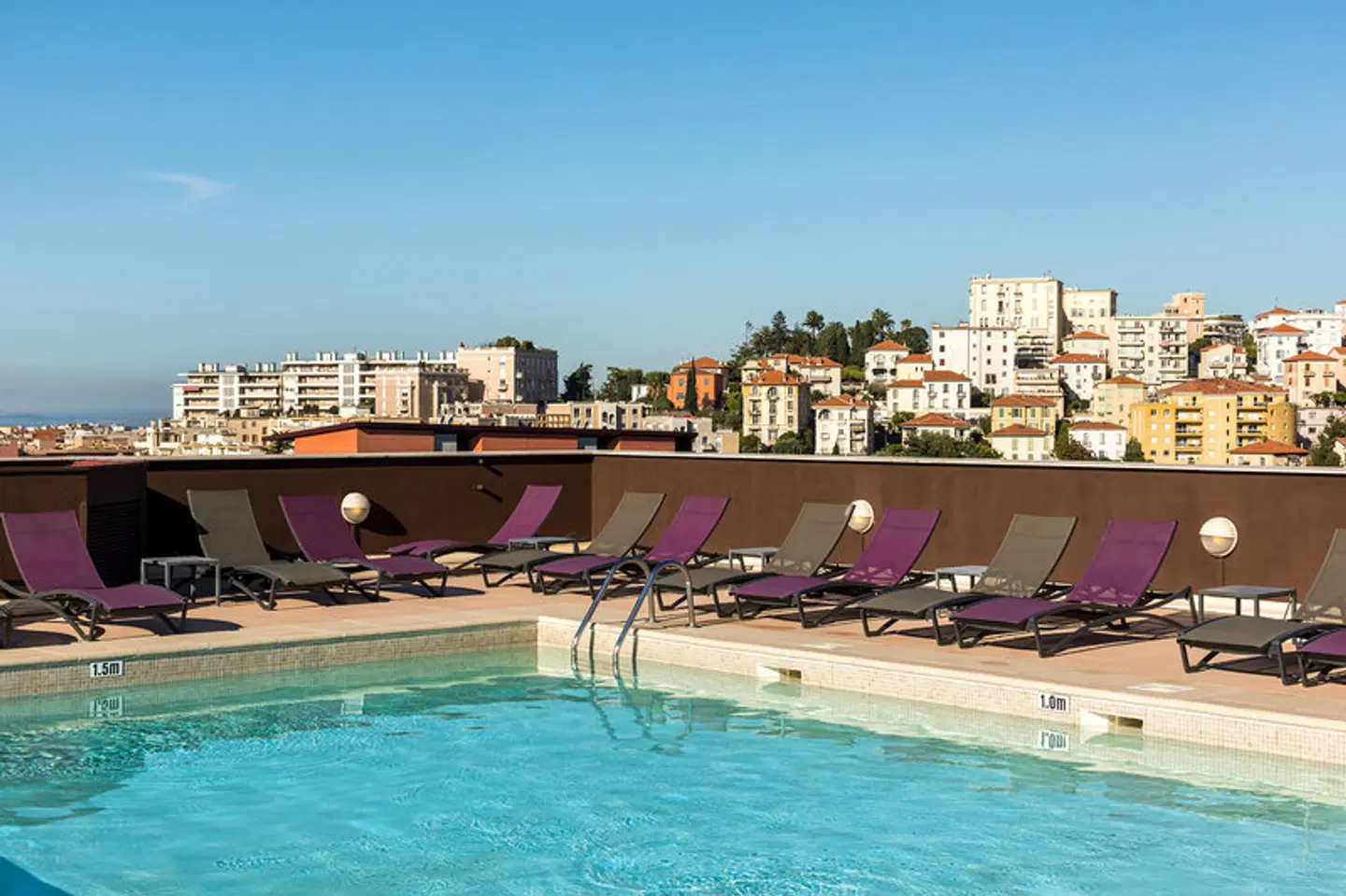 NH Nice OUTDOOR_POOL